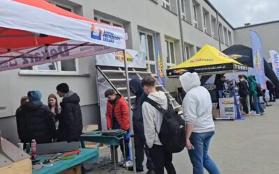 Piknik edukacyjno zawodowy w Zespole Szkół Zawodowych nr 5 w Białymstoku